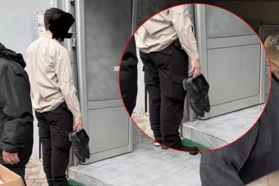 Polis elinde ayakkabıyla kaymakamı bekledi, tepkiler açıklama getirdi