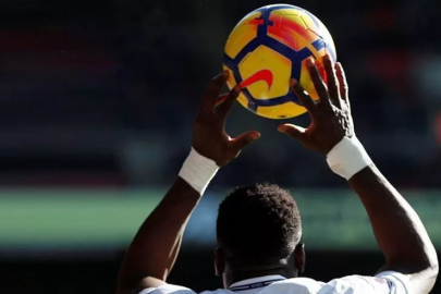 Futbolda devrim! Yeşil sahada bunu yapan yandı