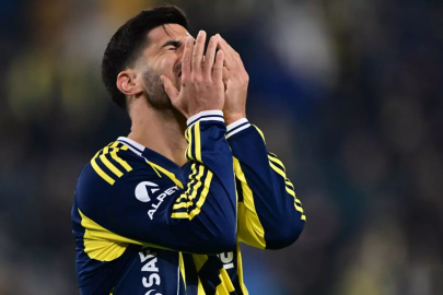 Kadıköy'de inanılmaz son! 90+5'te öne geçen Fenerbahçe, 90+11'de yıkıldı