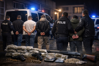 Bursa'da 48 yıl cezası bulunan 5 firari hükümlü yakalandı!