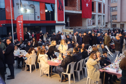 CHP Nilüfer iftarında 2500 kişi aynı sofrada buluştu