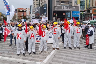 Bursa’da “Kademeli Emeklilik” çağrısı: “Bir gün farkla 20 yıl kaybediyoruz”