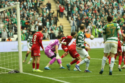 Bursaspor'dan şehri ayağa kaldıran galibiyet!