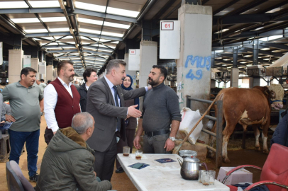 Bursa'da kurban pazarı sessiz! Anahtar Parti esnafın derdini dinledi
