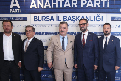 Bursa'da Yeniden Refah’tan Anahtar Parti’ye bir katılım daha!