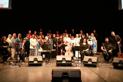 Çayırova’da 80’ler 90’lar konserine büyük ilgi