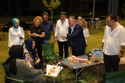 Anahtar Parti'den çocuklara patlamış Mısır, ailelere samimi sohbet
